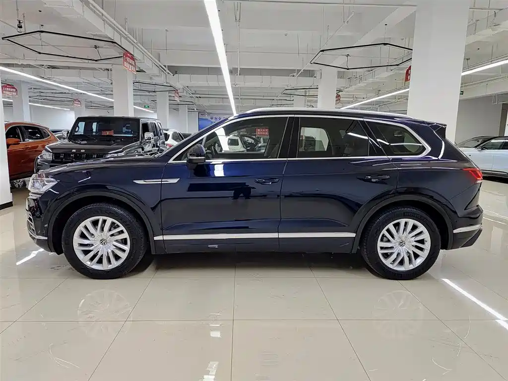 Volkswagen Touareg 2021 2.0TSI