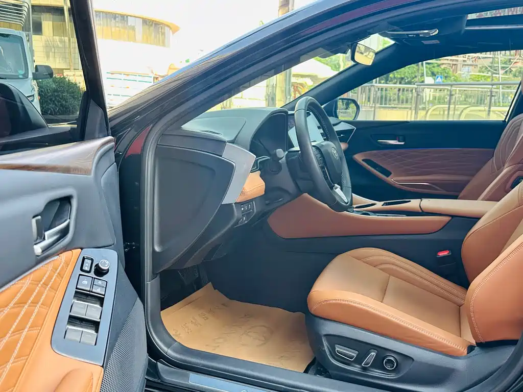 Toyota Avalon — миниатюра 12