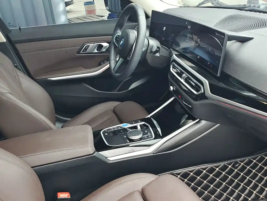 BMW i3 — миниатюра 6