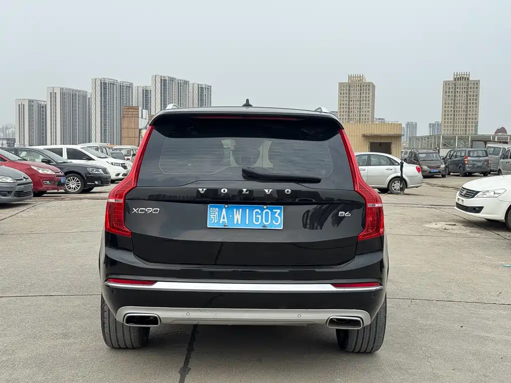 Volvo XC90 — миниатюра 17