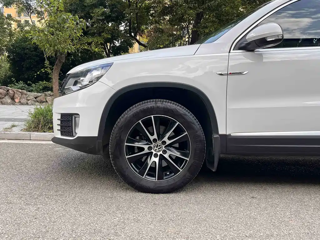 Volkswagen Tiguan — миниатюра 8