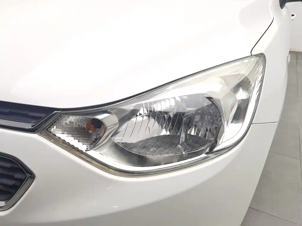 Chevrolet Sail — миниатюра 7