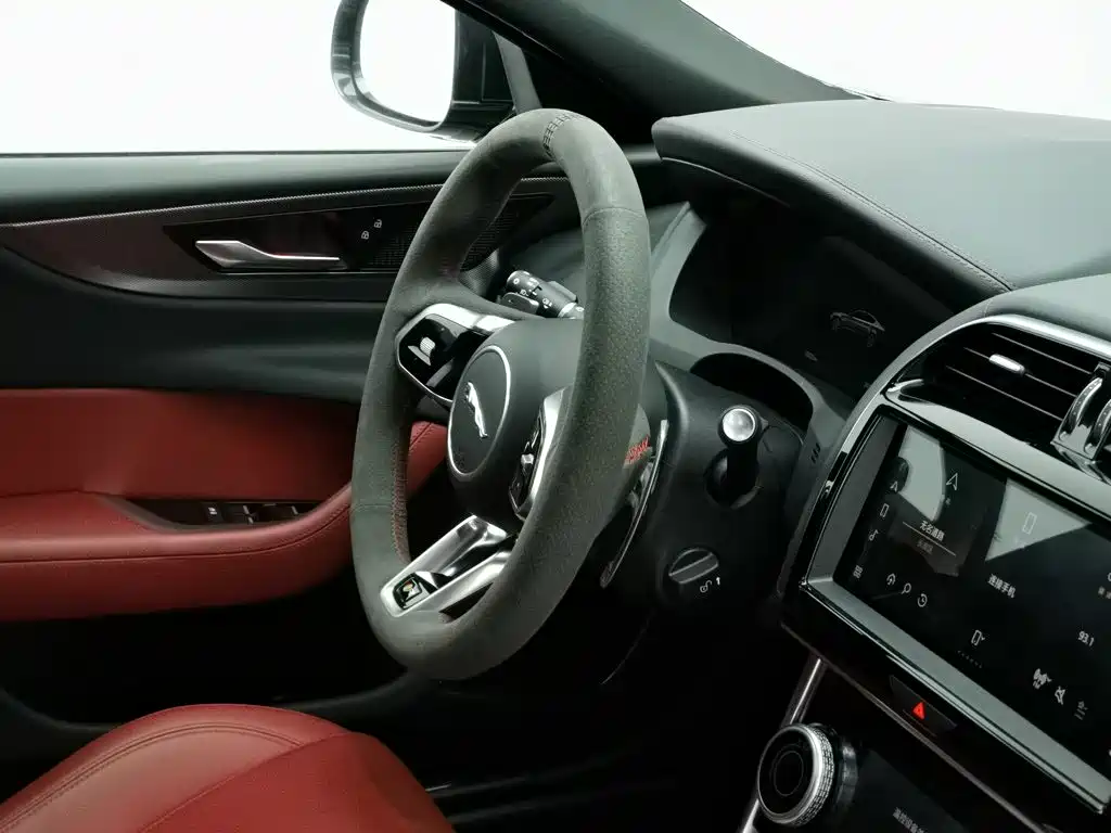 Jaguar XEL — миниатюра 22