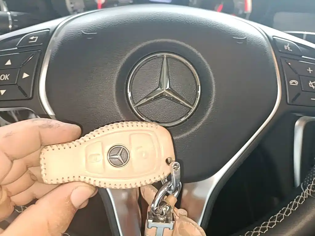 Mercedes-Benz GLA — миниатюра 9
