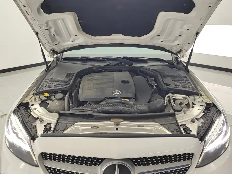 Mercedes-Benz C-Class — миниатюра 10