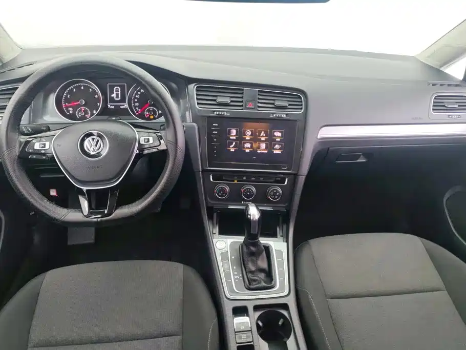 Volkswagen Golf — миниатюра 12