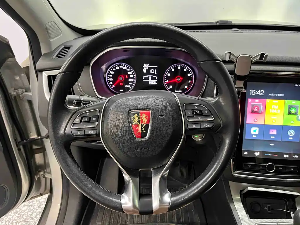 Roewe RX5 — миниатюра 8