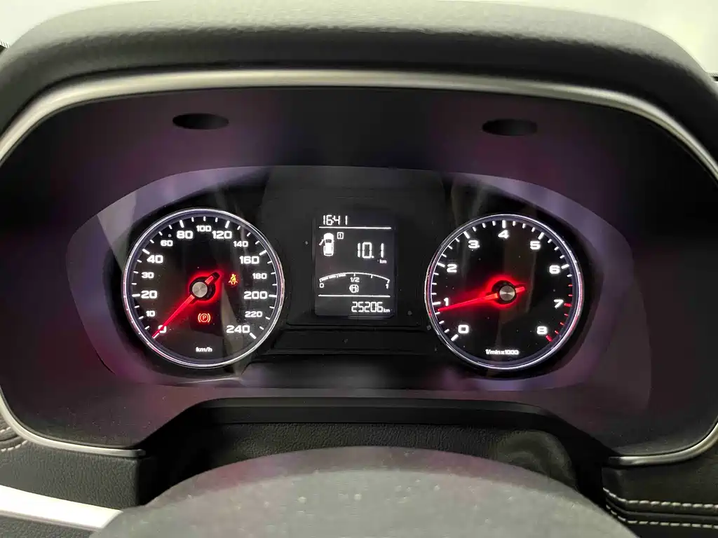 Roewe RX5 — миниатюра 9