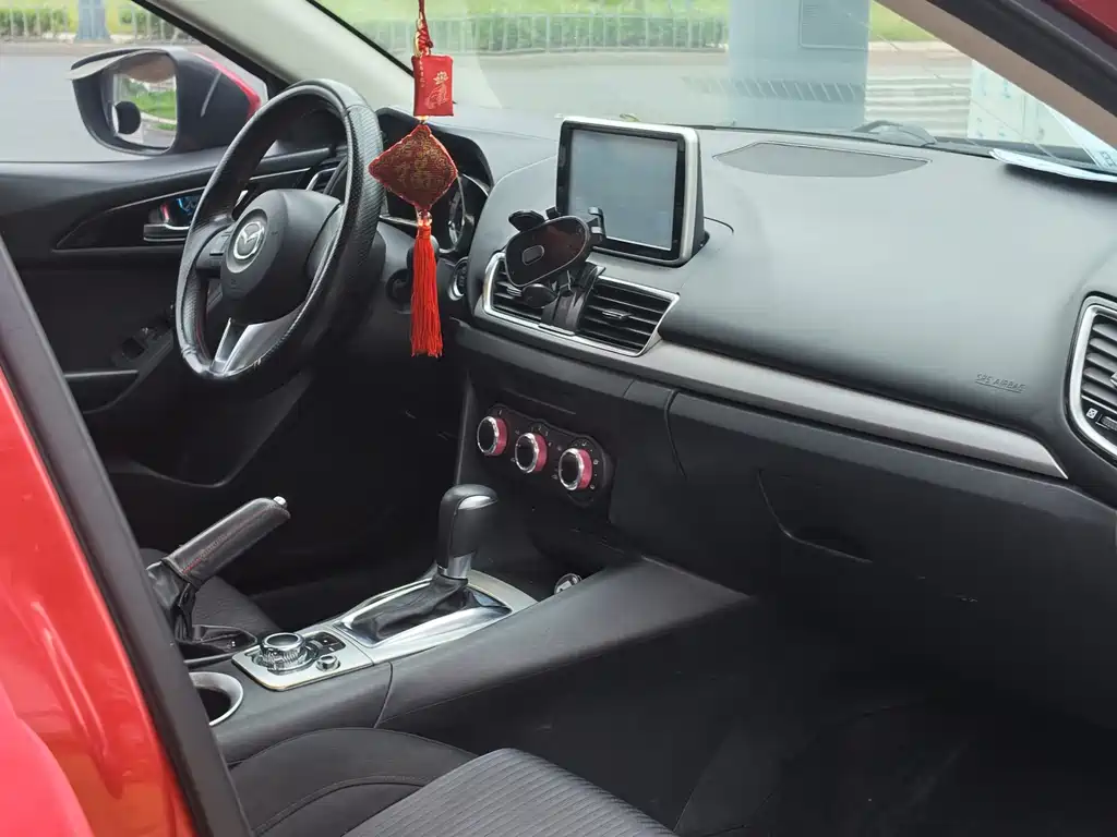 Mazda 3 Axela — миниатюра 16