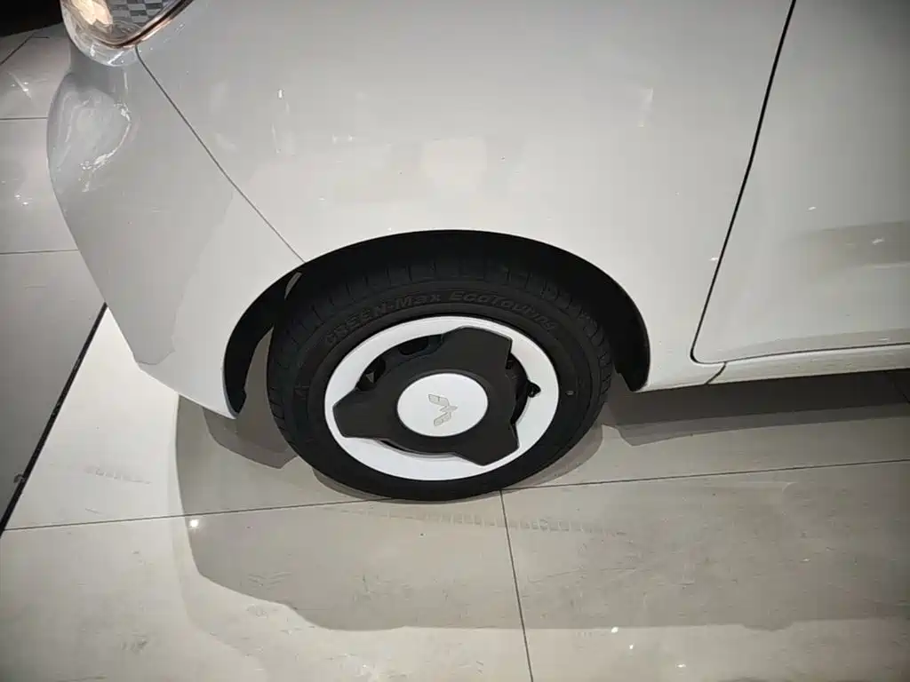 Wuling MINIEV — миниатюра 23