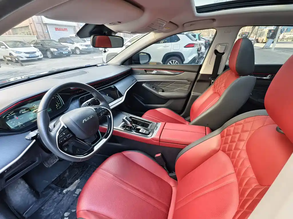 DONGFENG YI HYUN MAX