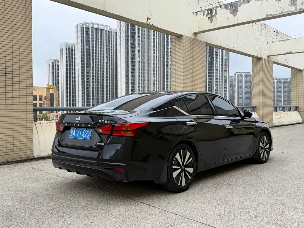 Nissan Teana — миниатюра 14