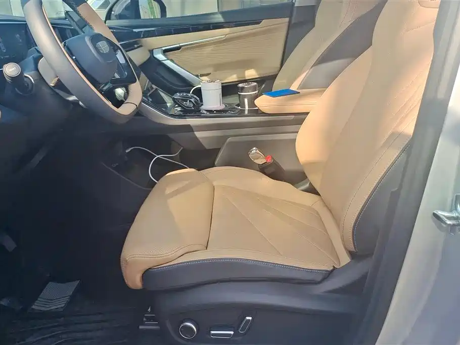 GEELY AUTOMOBILE BOYUE L