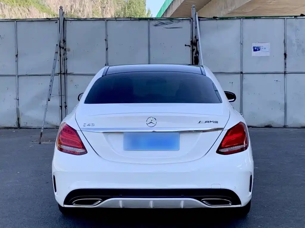 Mercedes-Benz C-Class — миниатюра 6