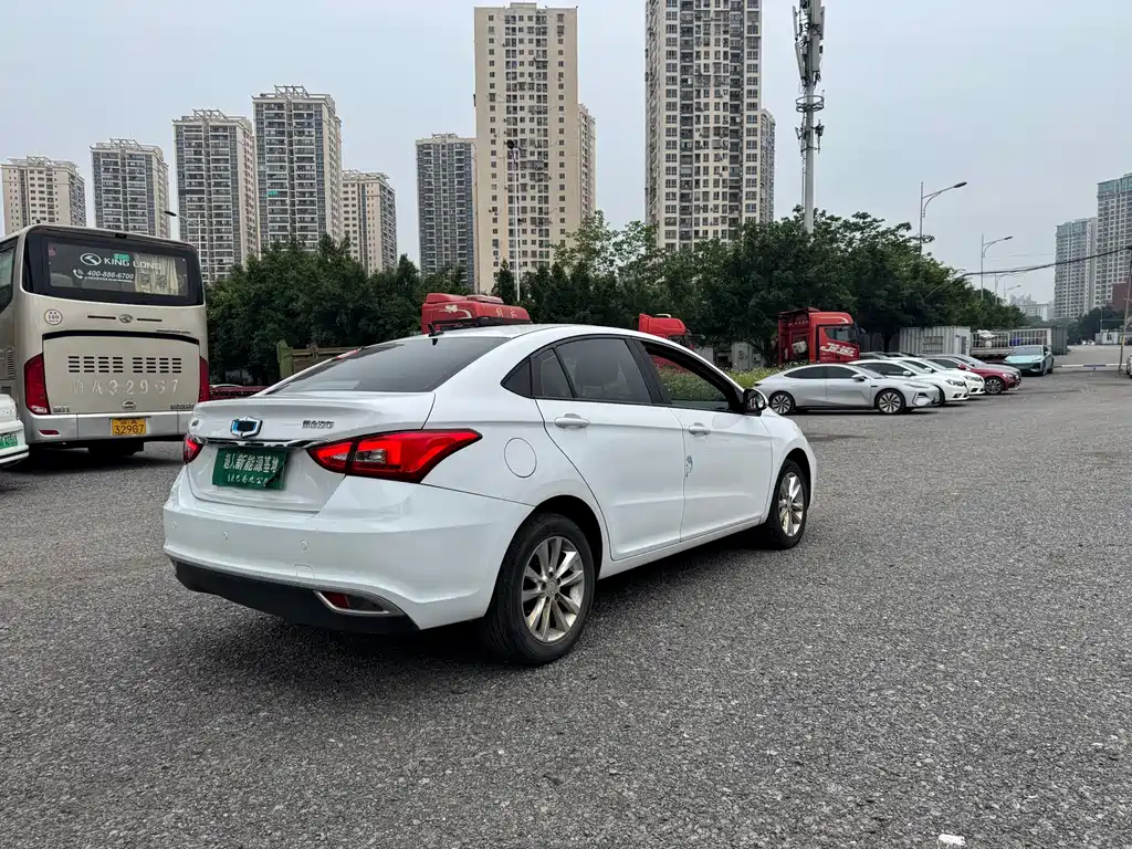 Guojin Auto Junxing — миниатюра 9