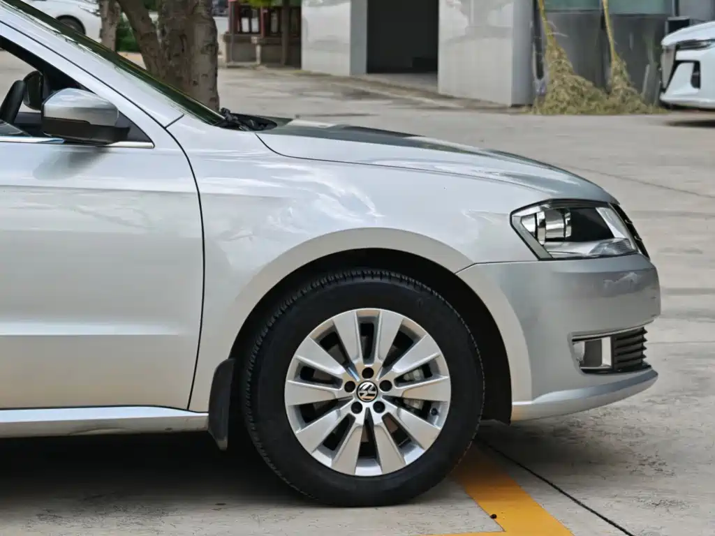 Volkswagen Lavida — миниатюра 9