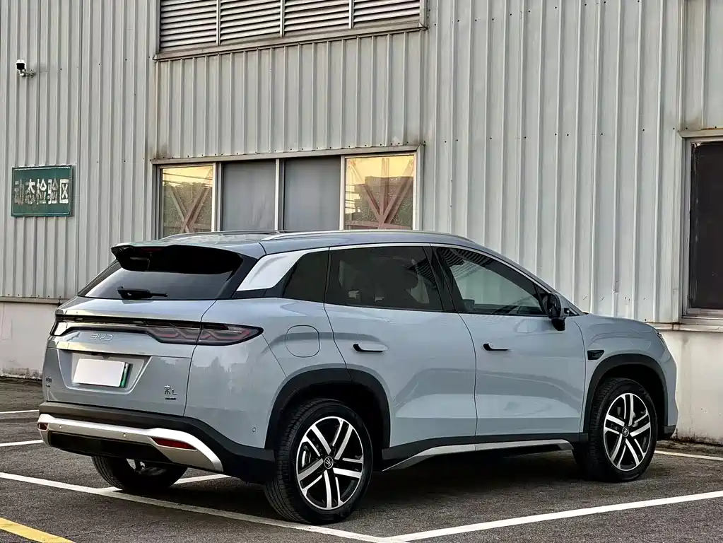 BYD L DM-i — миниатюра 6