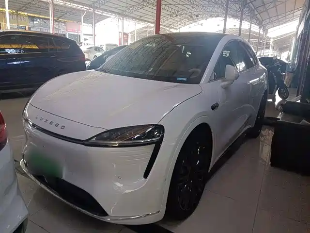 HONGMENG ZHIXING WISDOM WORLD R7 2025