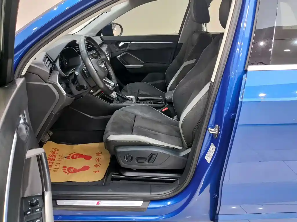 Audi Q3 — миниатюра 5