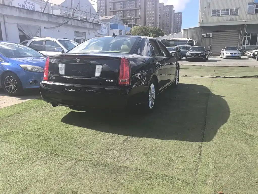 Cadillac SLS — миниатюра 16