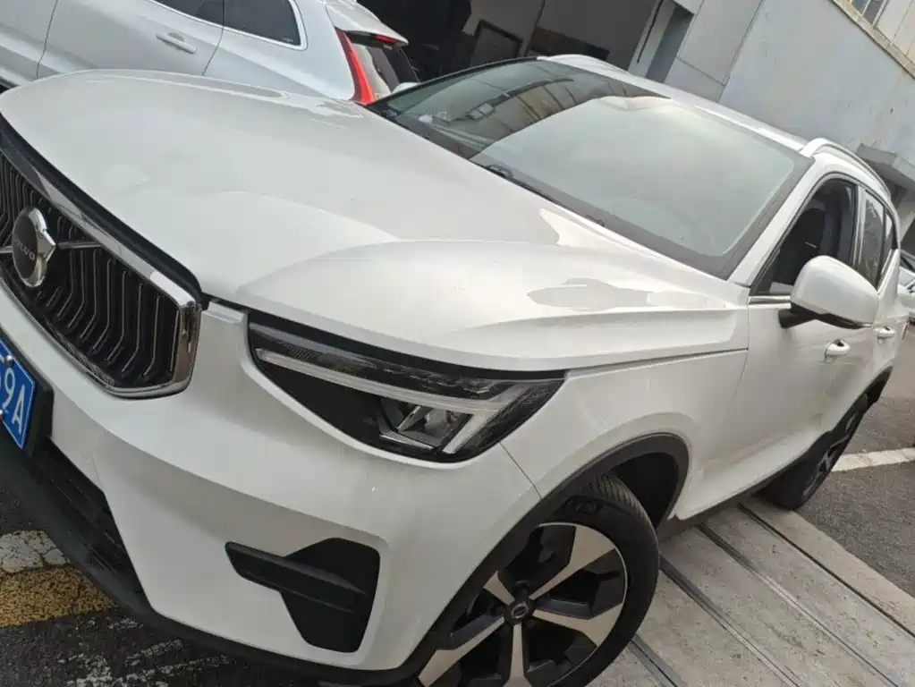 Volvo XC40 — миниатюра 5