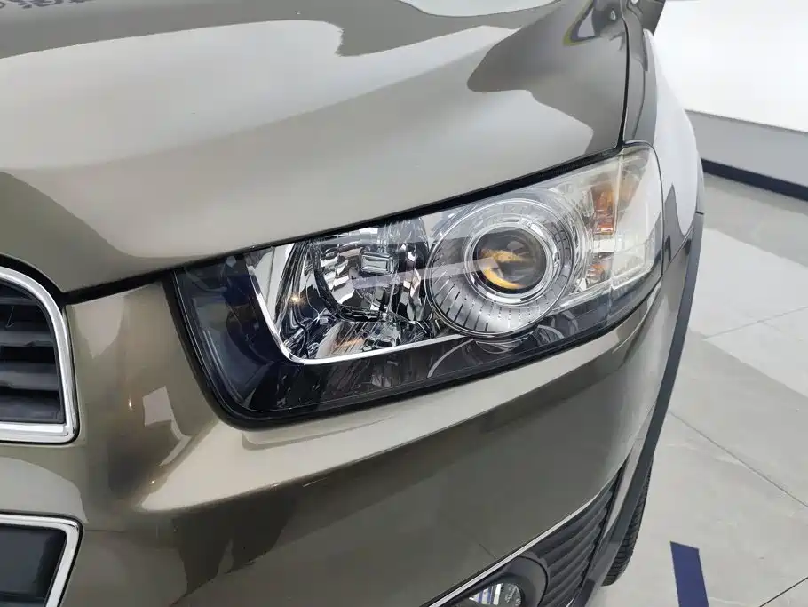Chevrolet Captiva — миниатюра 5