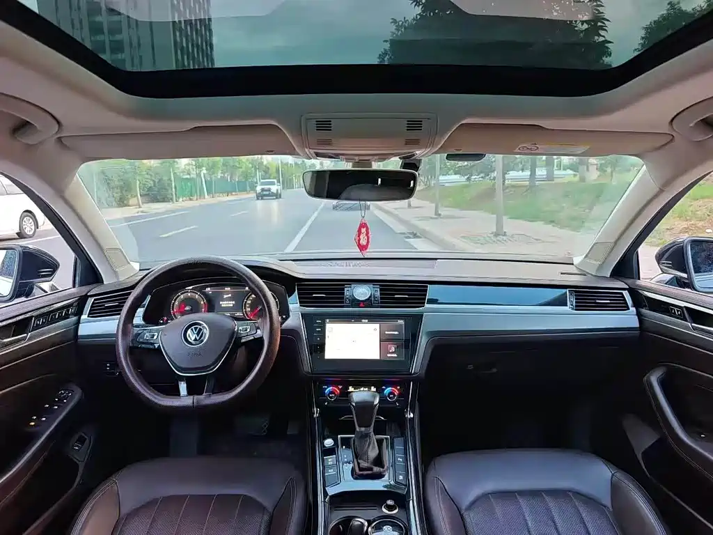 Volkswagen Phideon — миниатюра 5