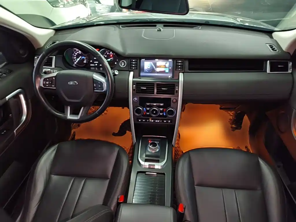 Land Rover Discovery Sport — миниатюра 10