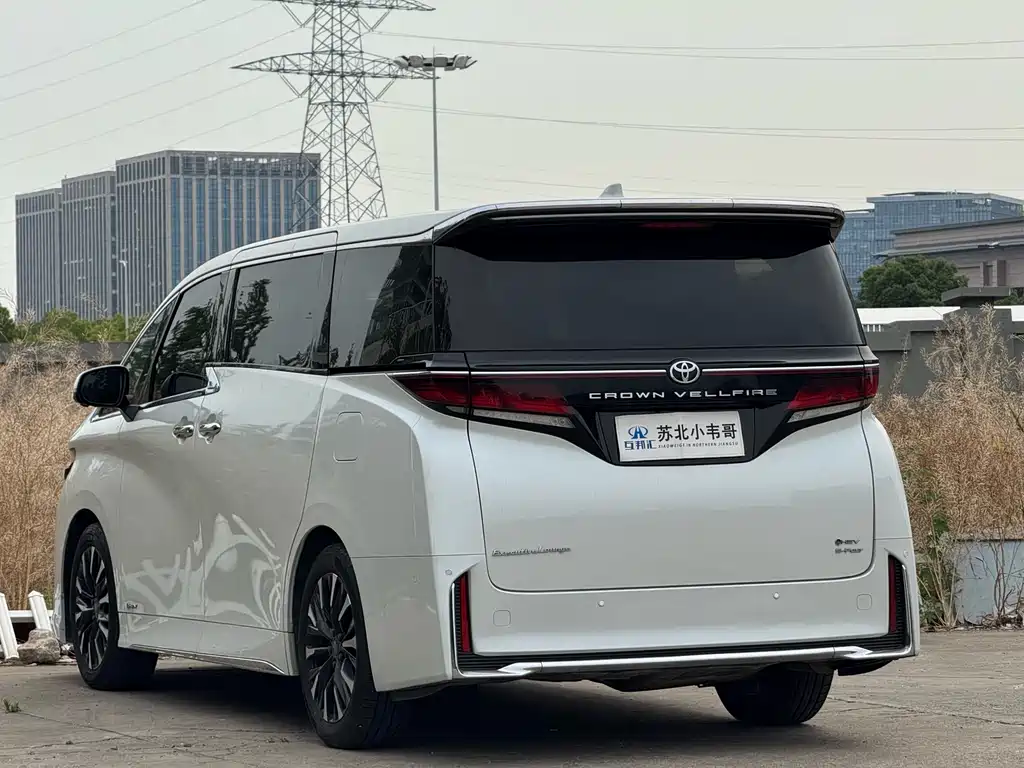 Toyota Vellfire 2024 2.5L