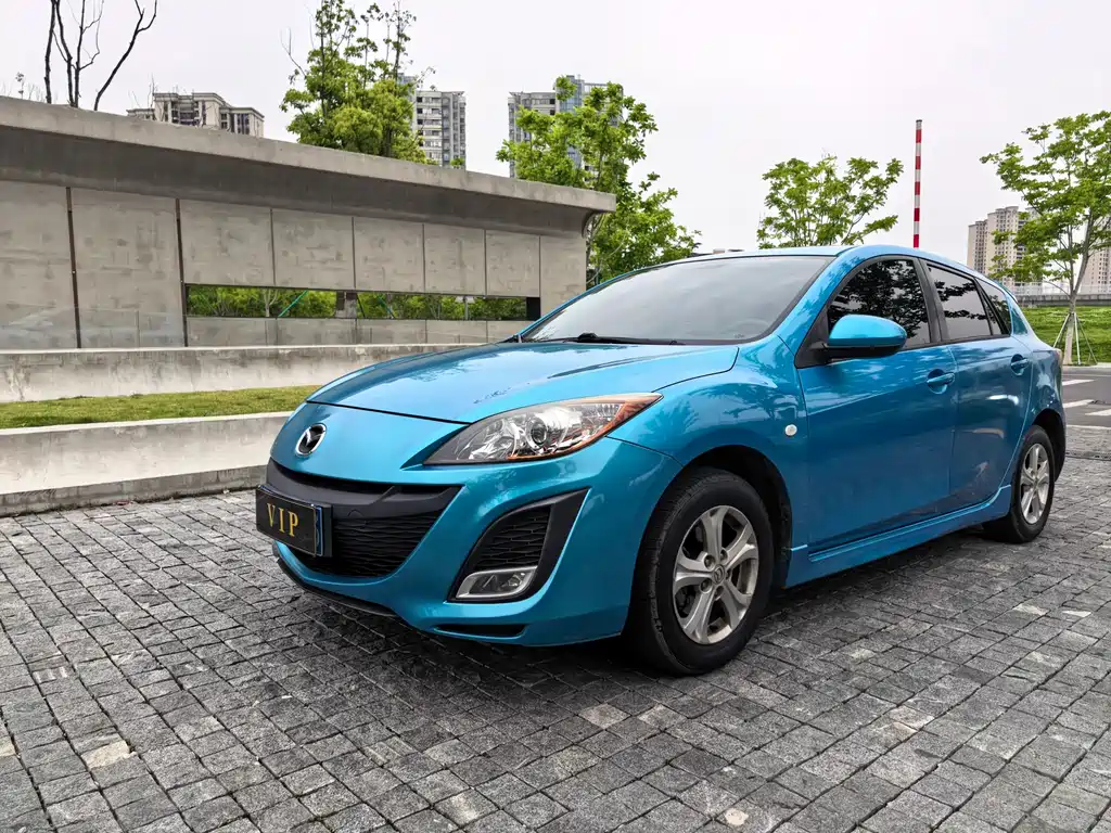 Mazda 3 Xingcheng 2012