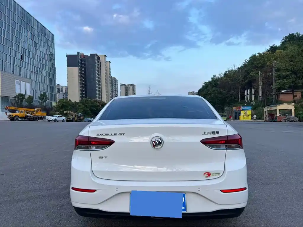 Buick Excelle — миниатюра 9