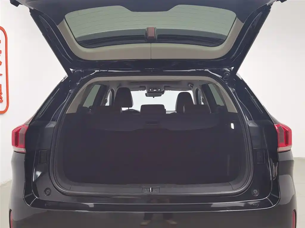 WEI PAI WEI BRAND VV6