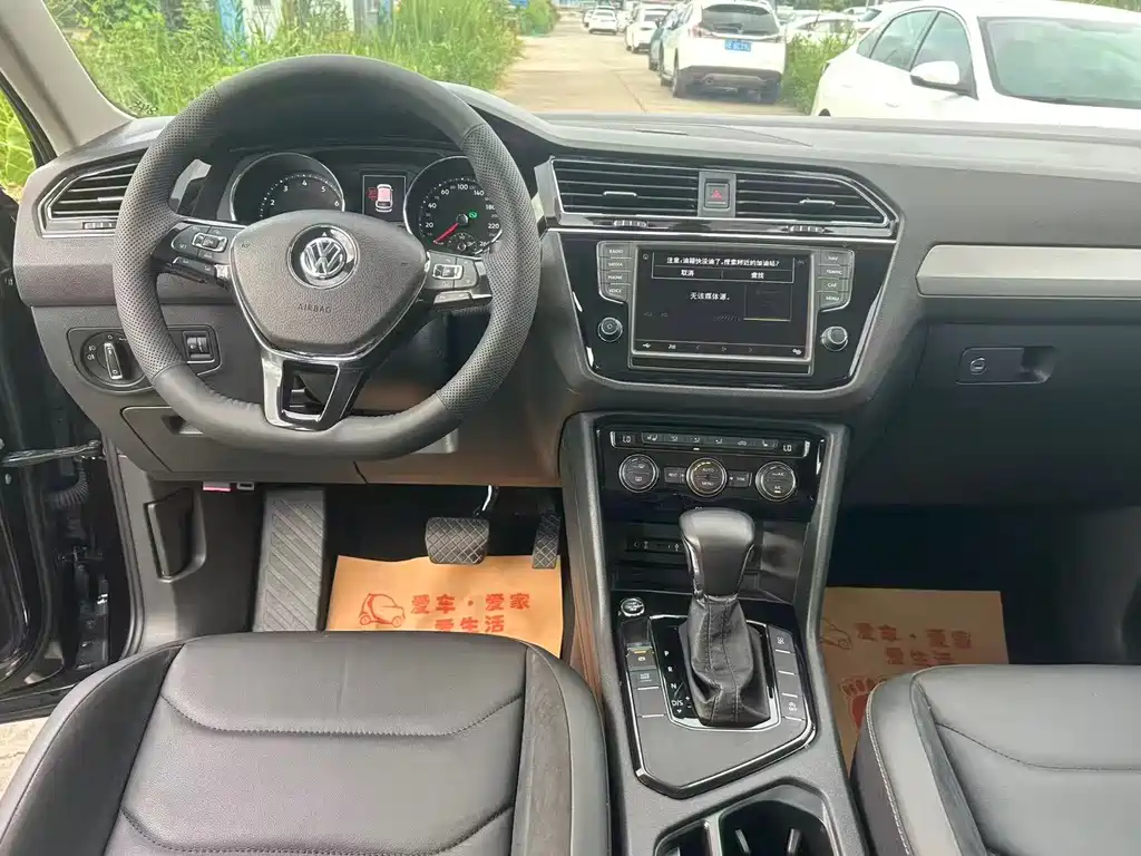 Volkswagen Tiguan L — миниатюра 5