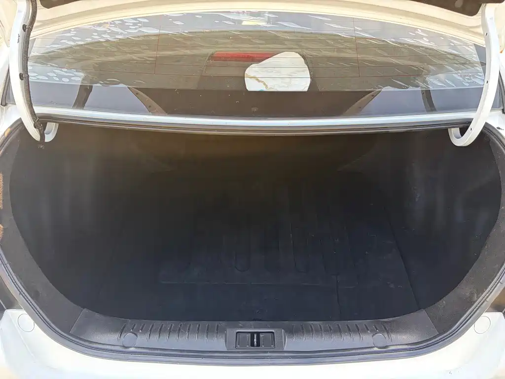 Geely Vision — миниатюра 13