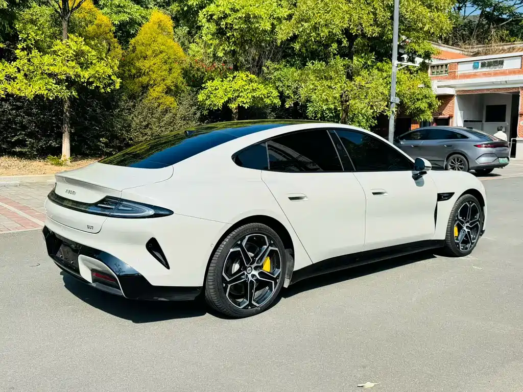 XIAOMI CAR XIAOMI SU7