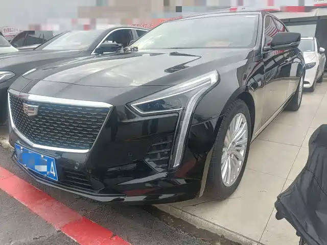 CADILLAC CT6