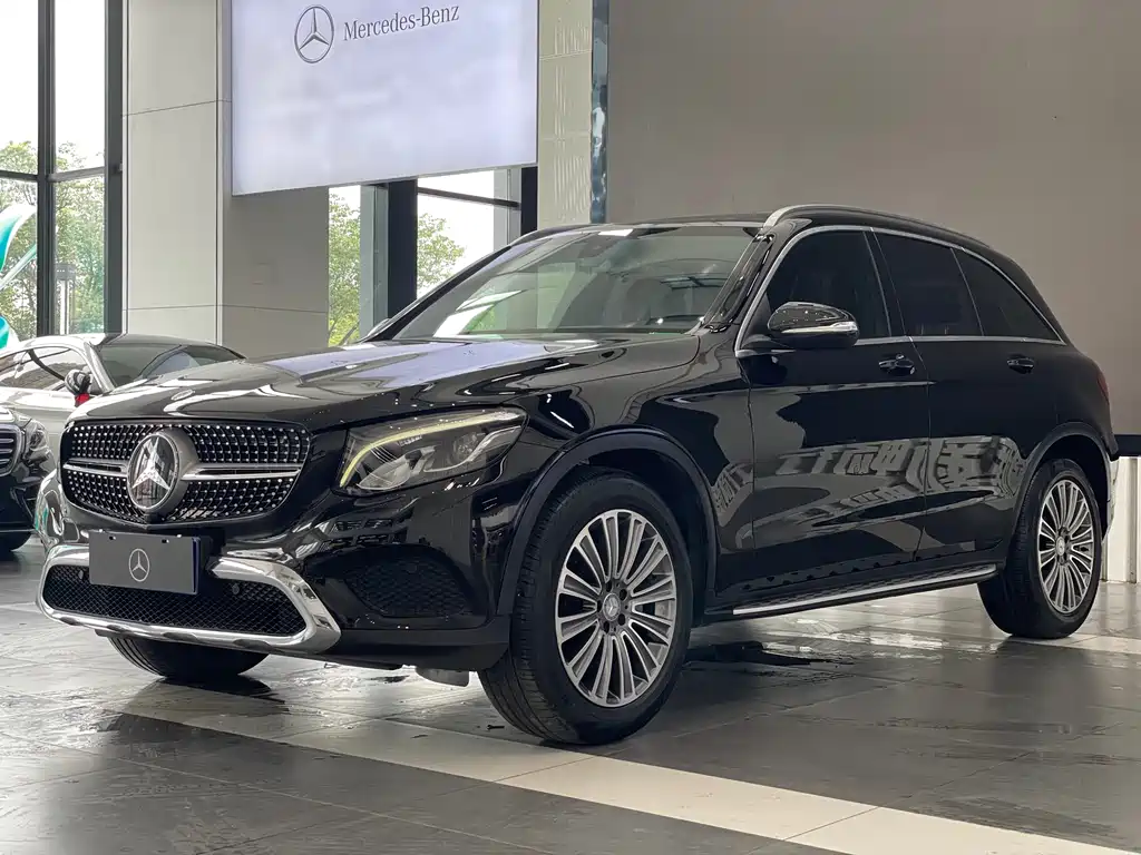 Купить Mercedes-Benz GLC
