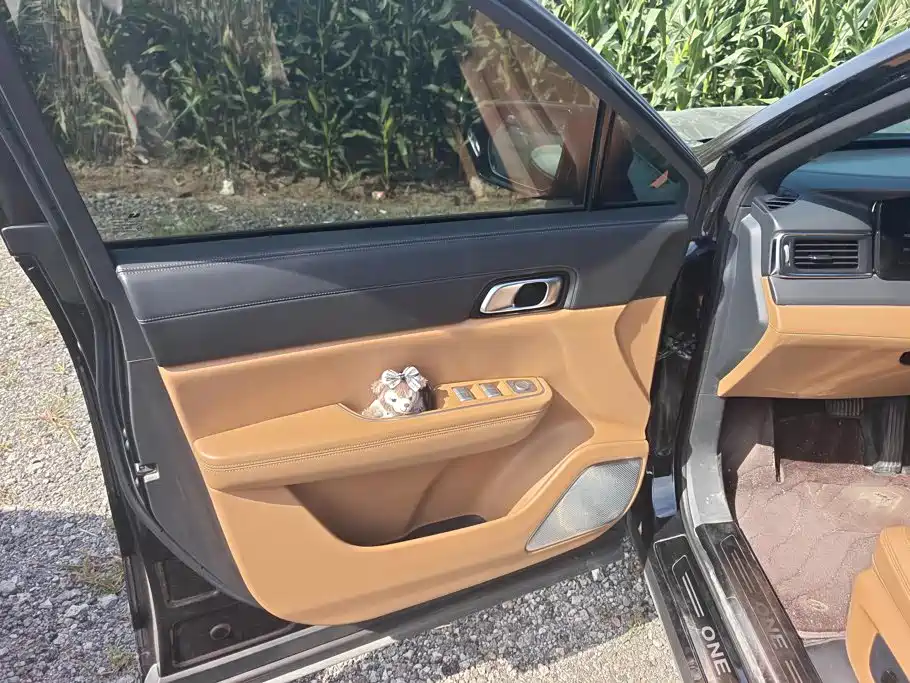 Li Auto Li ONE — миниатюра 7
