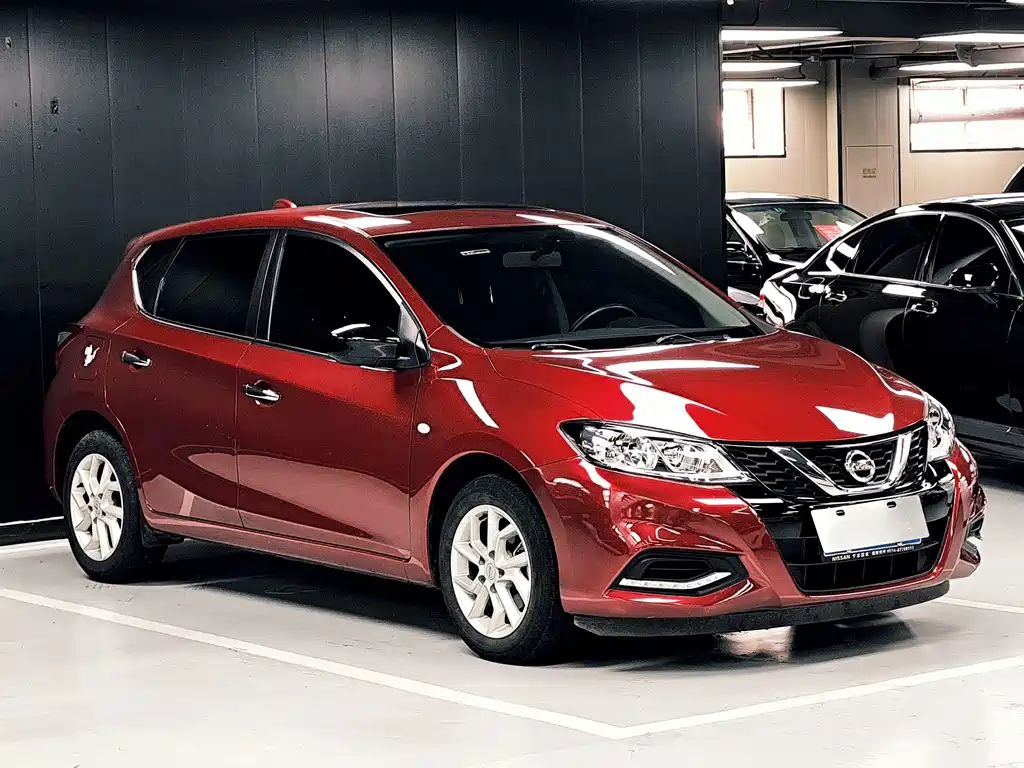 Nissan Tiida — миниатюра 3