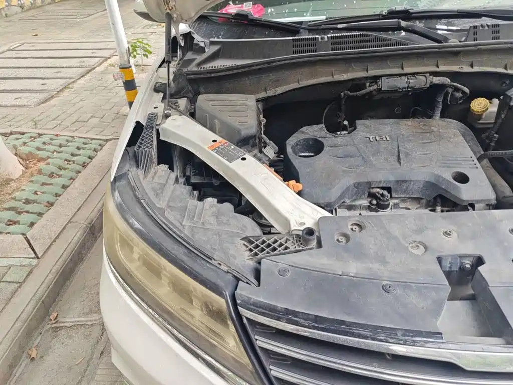 Roewe RX5 — миниатюра 20