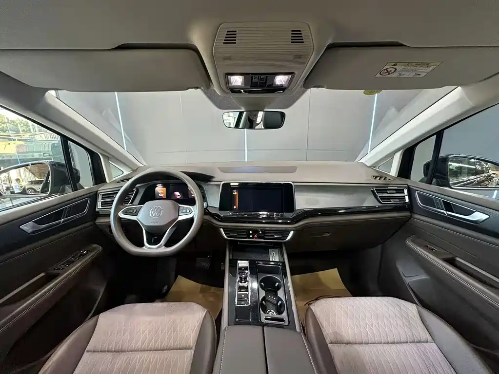Volkswagen Viloran — миниатюра 9
