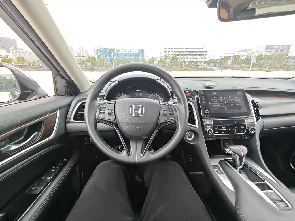 HONDA CROWN ROAD