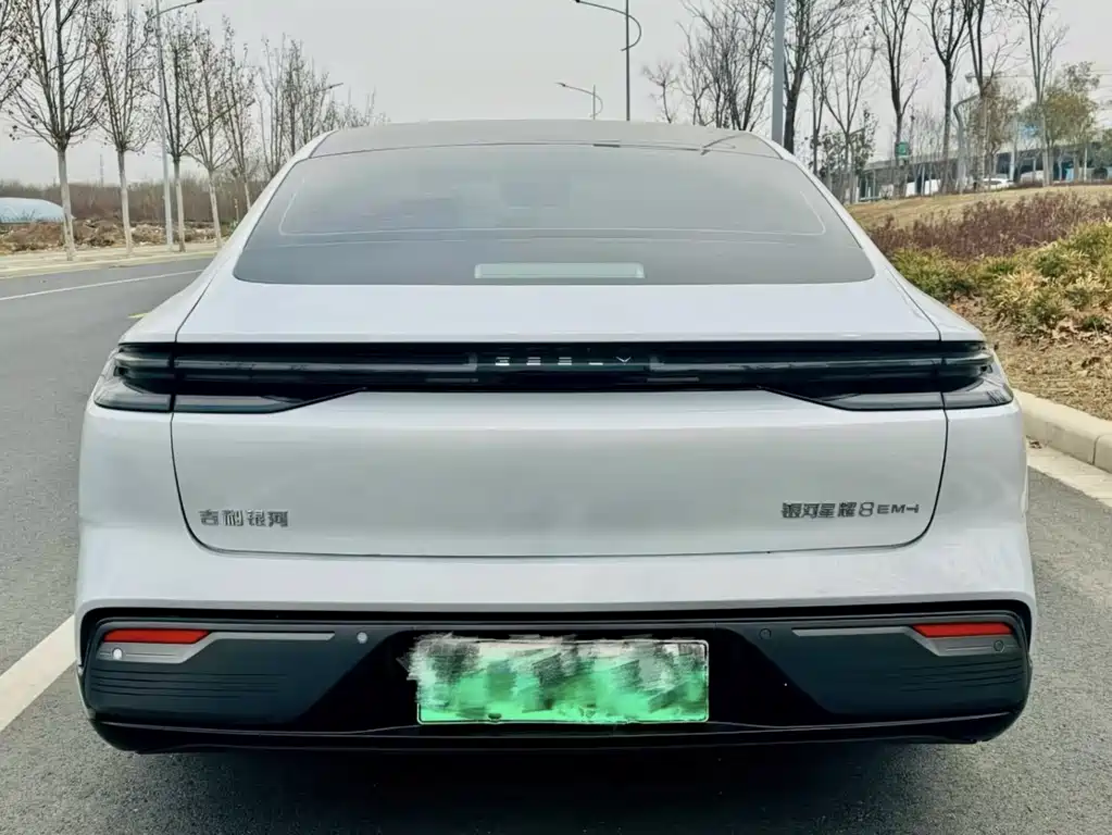 GEELY GALAXY GALAXY SPARKLE 8