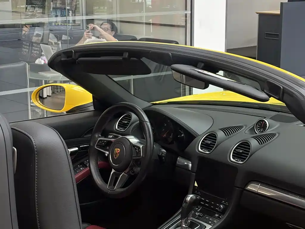Porsche 718 2022 Boxster 2.0T