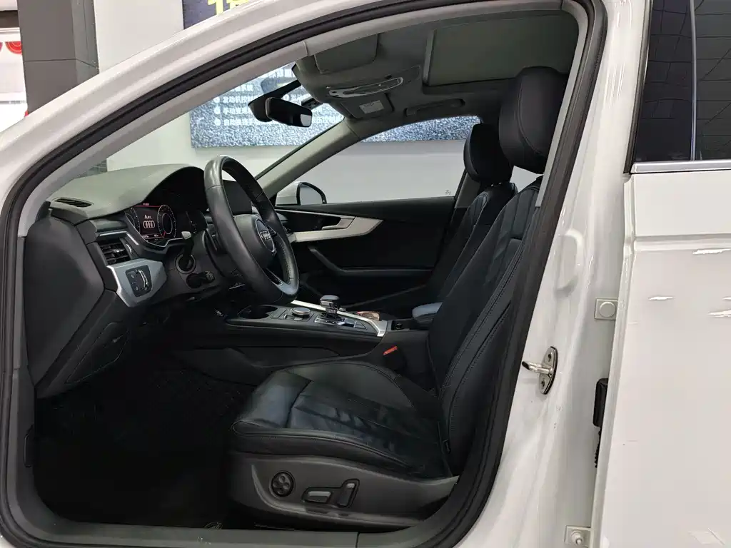 Audi A4L — миниатюра 11