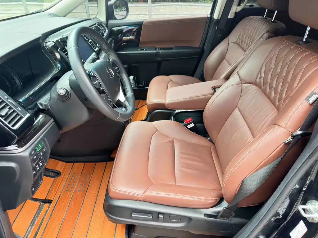 Honda Elysion — миниатюра 4