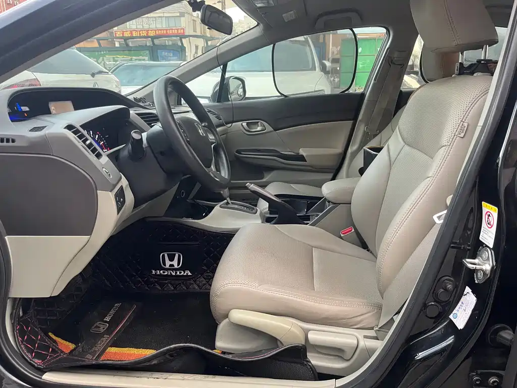 Honda Civic — миниатюра 8