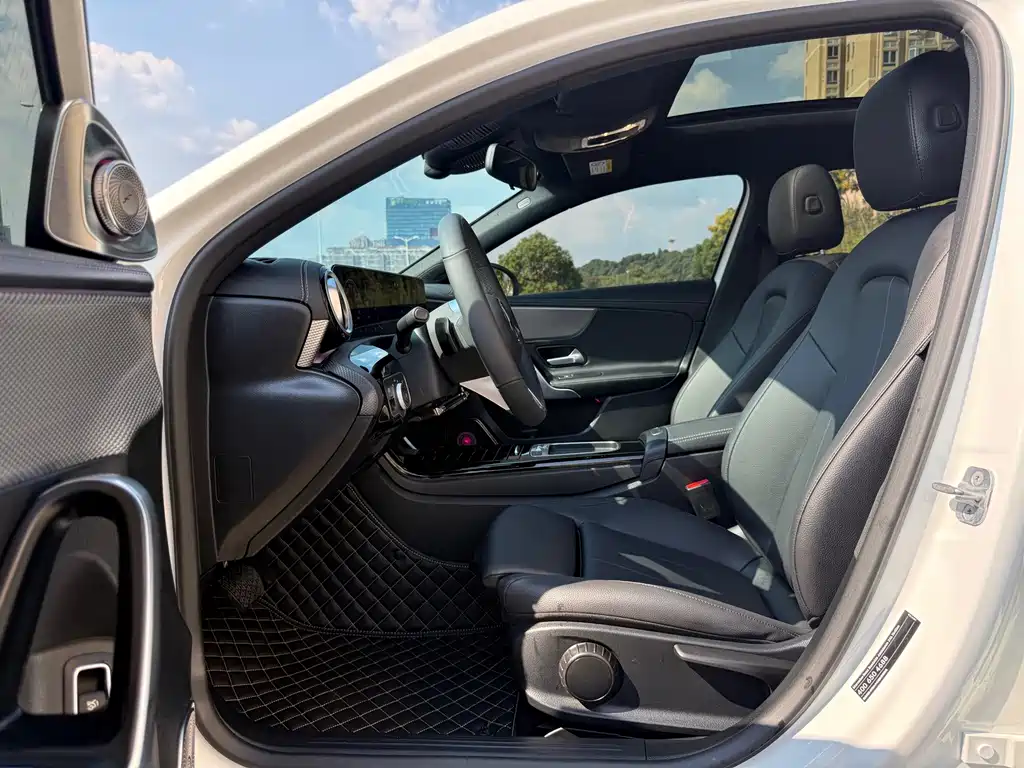 Mercedes-Benz A-Class — миниатюра 4