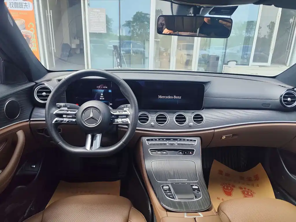 MERCEDES-BENZ E CLASS