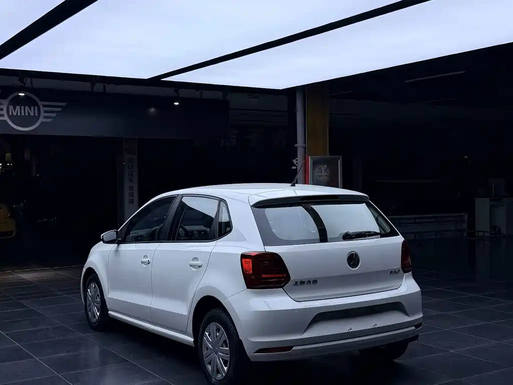 Volkswagen Polo — миниатюра 4